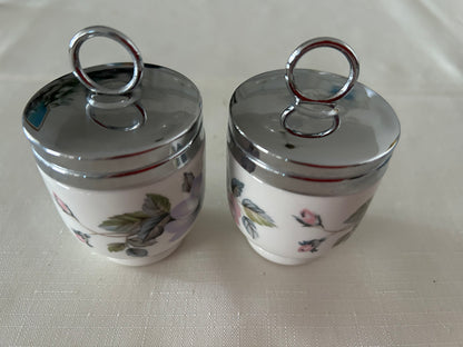 Coquetiers en porcelaine anglaise (avec la boîte d'origine)